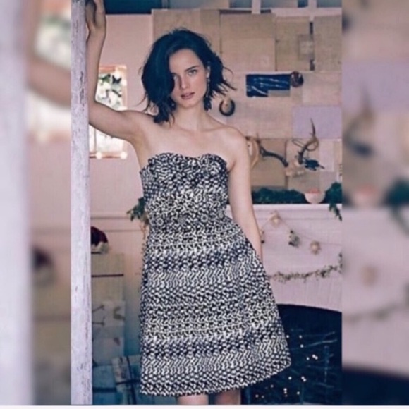 Anthropologie Dresses & Skirts - 🖤ANTHROPOLOGIE🖤EVA FRANCO STRAPLESS BOW DRESS🖤